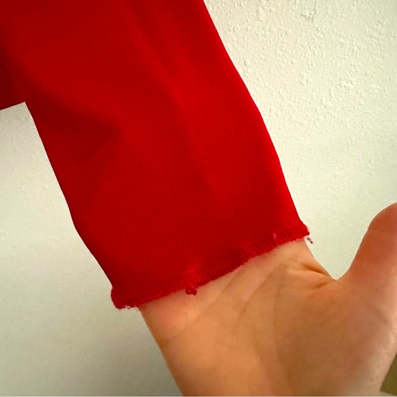 Tahari red top with Japanese style design - Picture 14 of 14